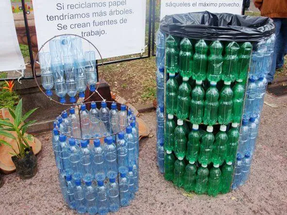 Поделки из пластиковых бутылок для сада и огорода фото 27