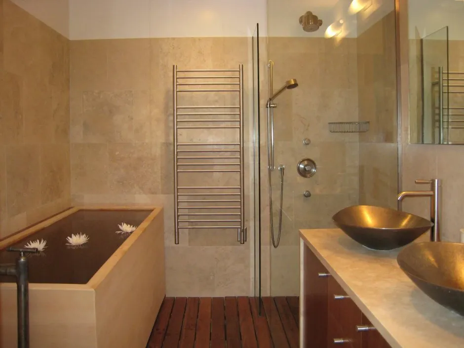 Дизайн ванной комнаты с полотенцесушителем